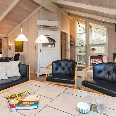 6 Person In Hals-by Traum Semesterbostad *