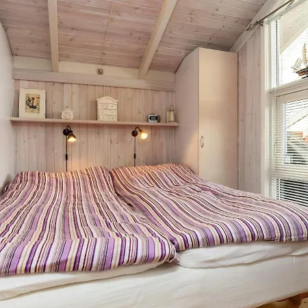 Semesterbostad 6 Person In Hals-by Traum *